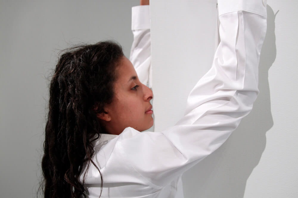 vargasdelahoz zip wall 2011 performance installation 02 thumbnail quadrat